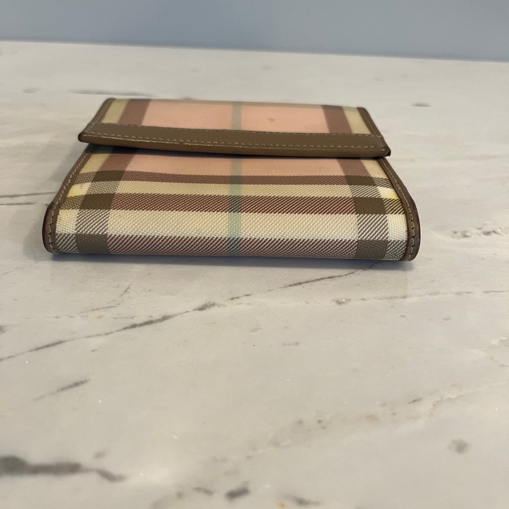 Burberry Nova Check Pastel bifold wallet - Picture 2 of 11